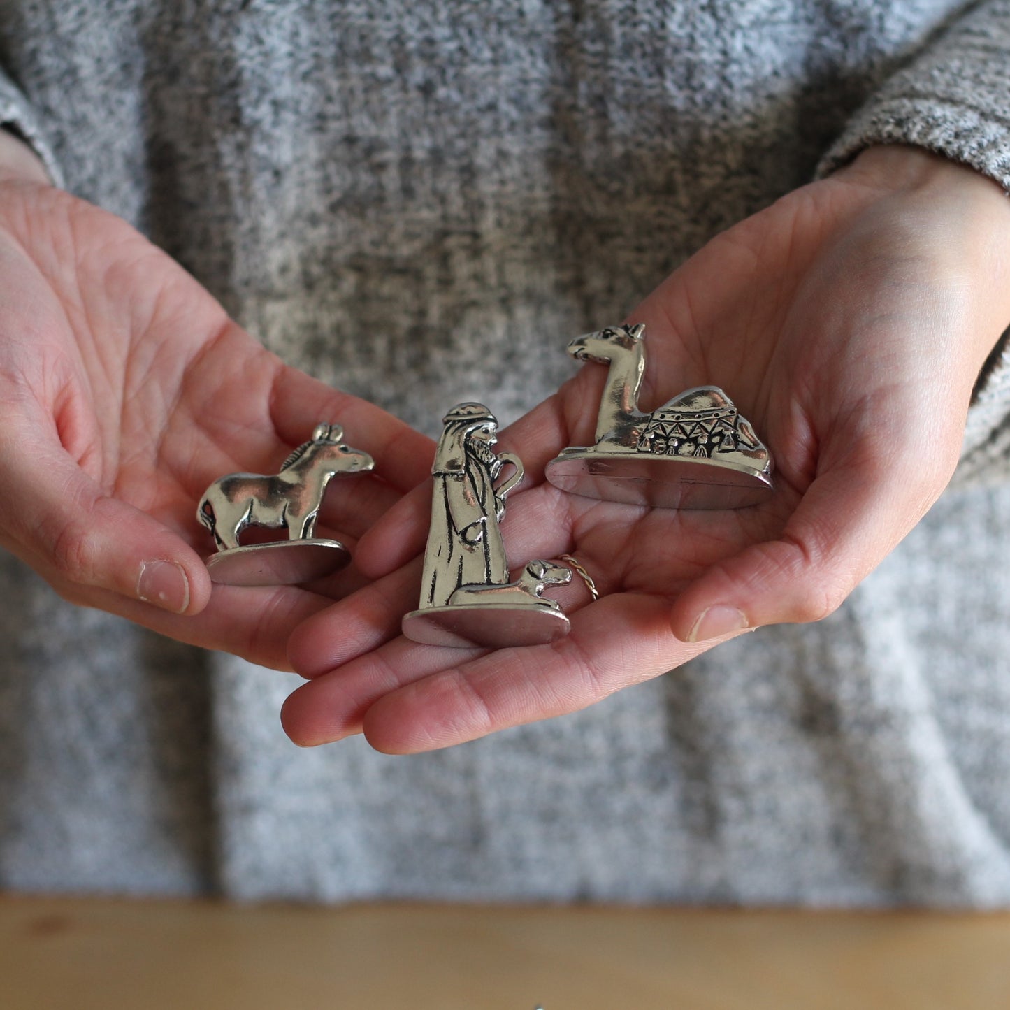 Handmade Pewter 7-Piece Nativity Scene | Gift Box Included image 10