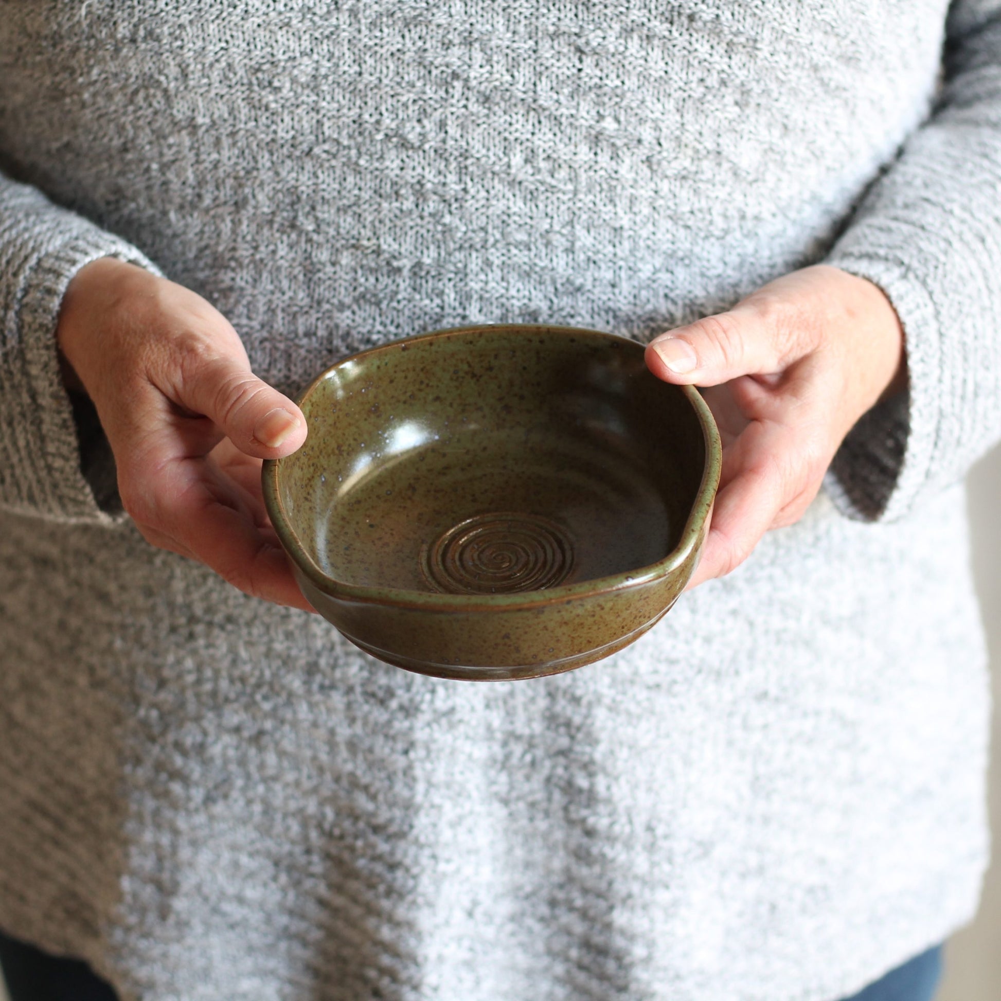Handmade Pottery | Garlic Plate (9 Colors) image 6