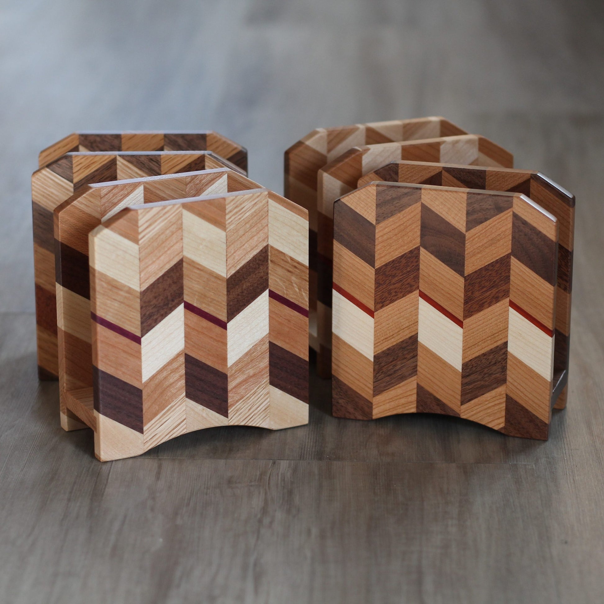 Checkered Napkin Holder image 0
